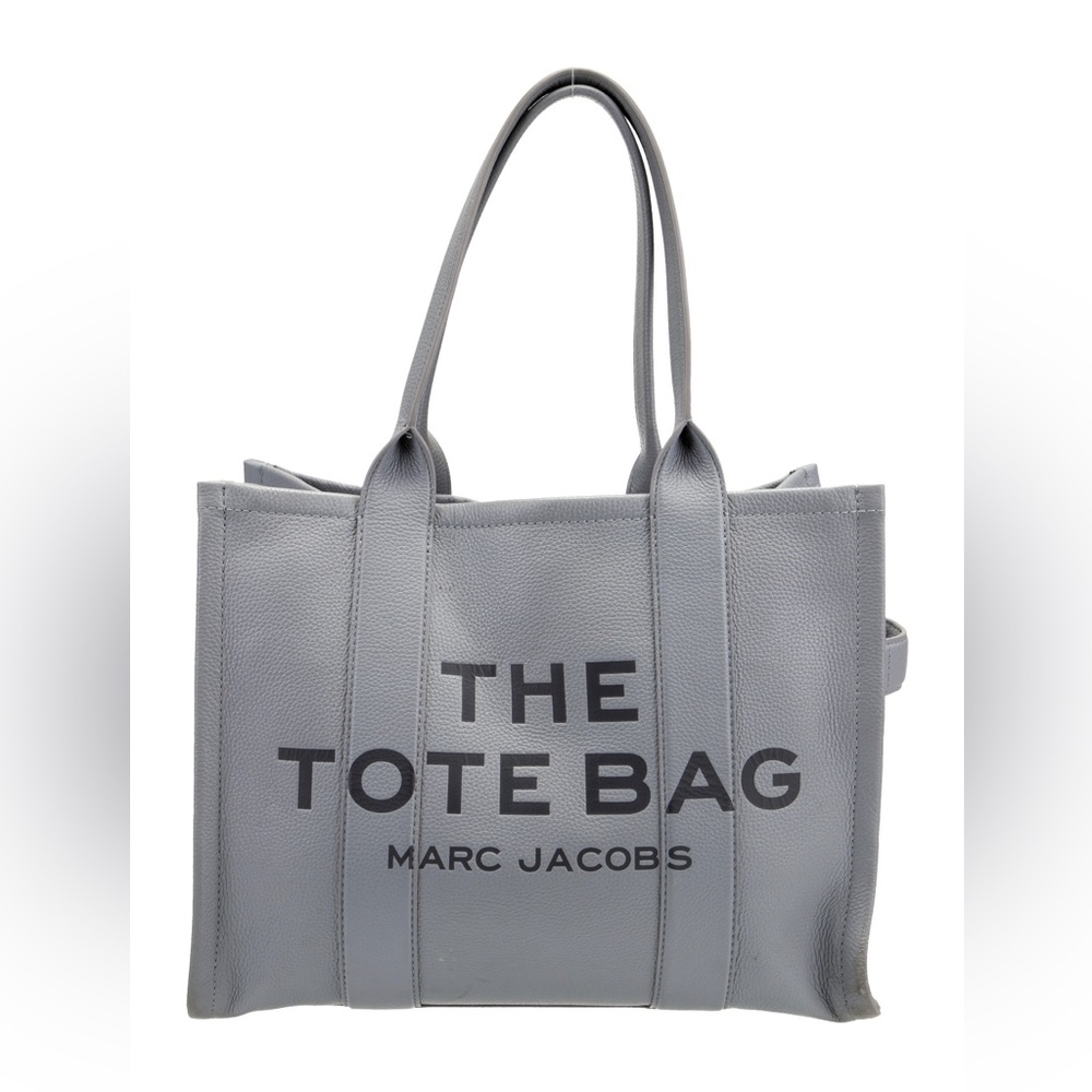 •   Marc Jacobs Tote in Grey Leather